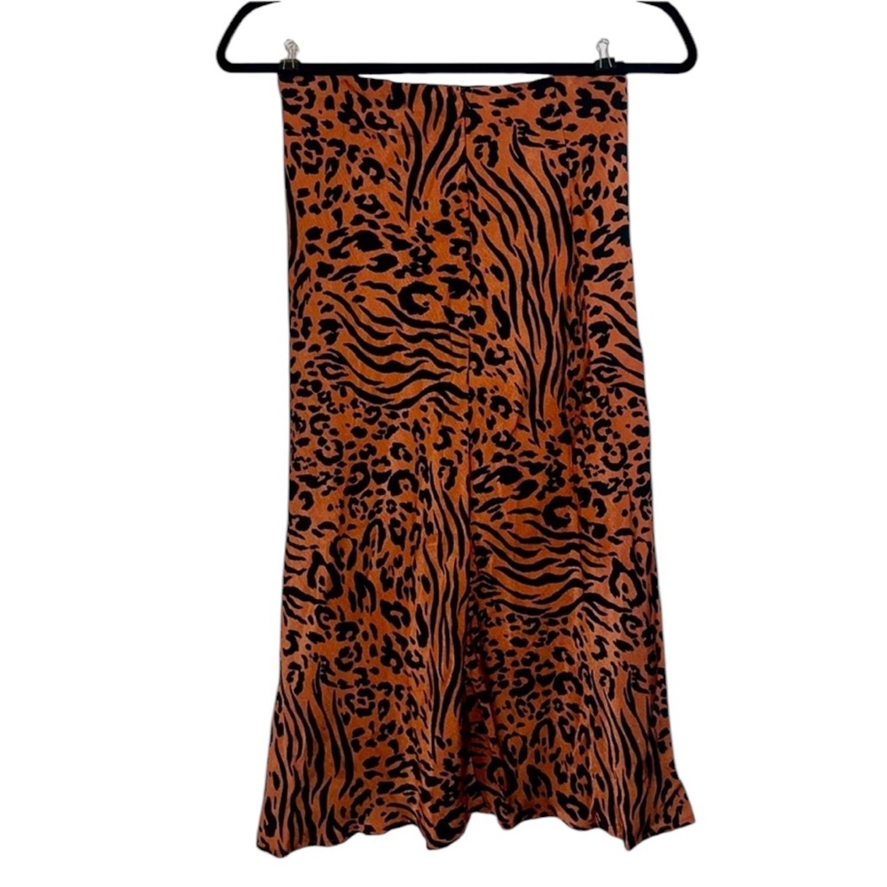 Forever 21‎ Animal Print Midi skirt